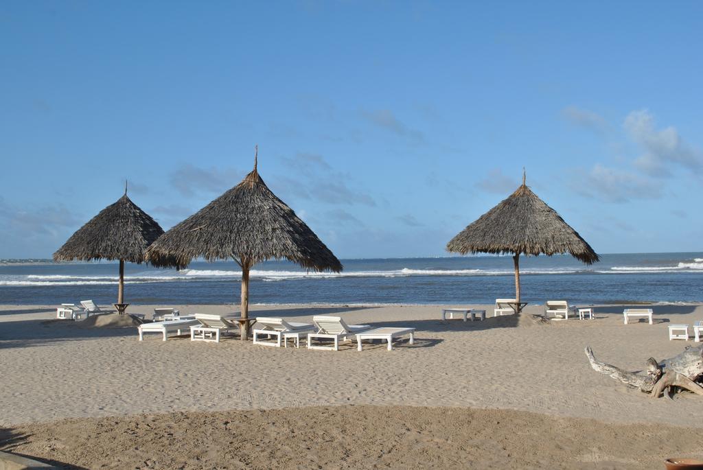 Kola Beach Resort Mambrui Exteriör bild