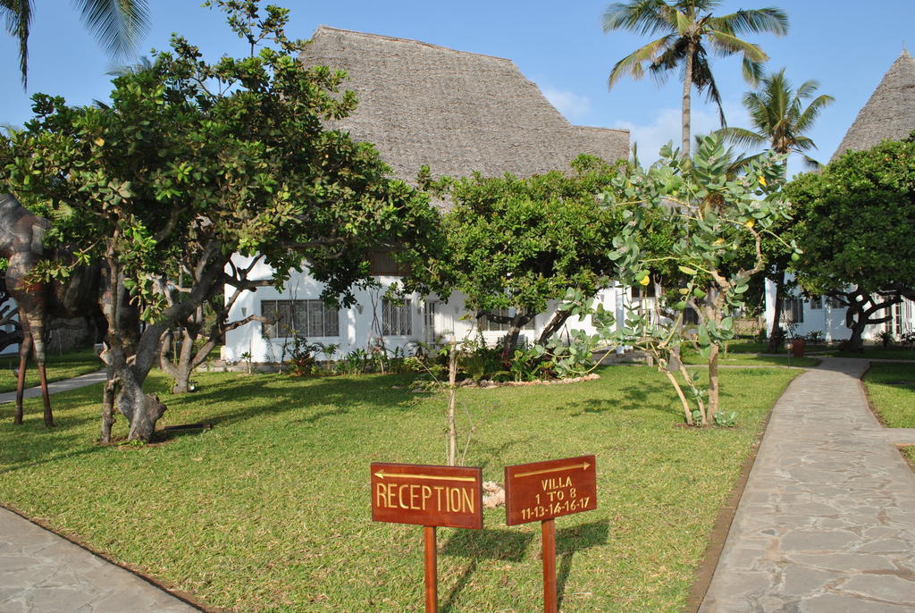 Kola Beach Resort Mambrui Rum bild